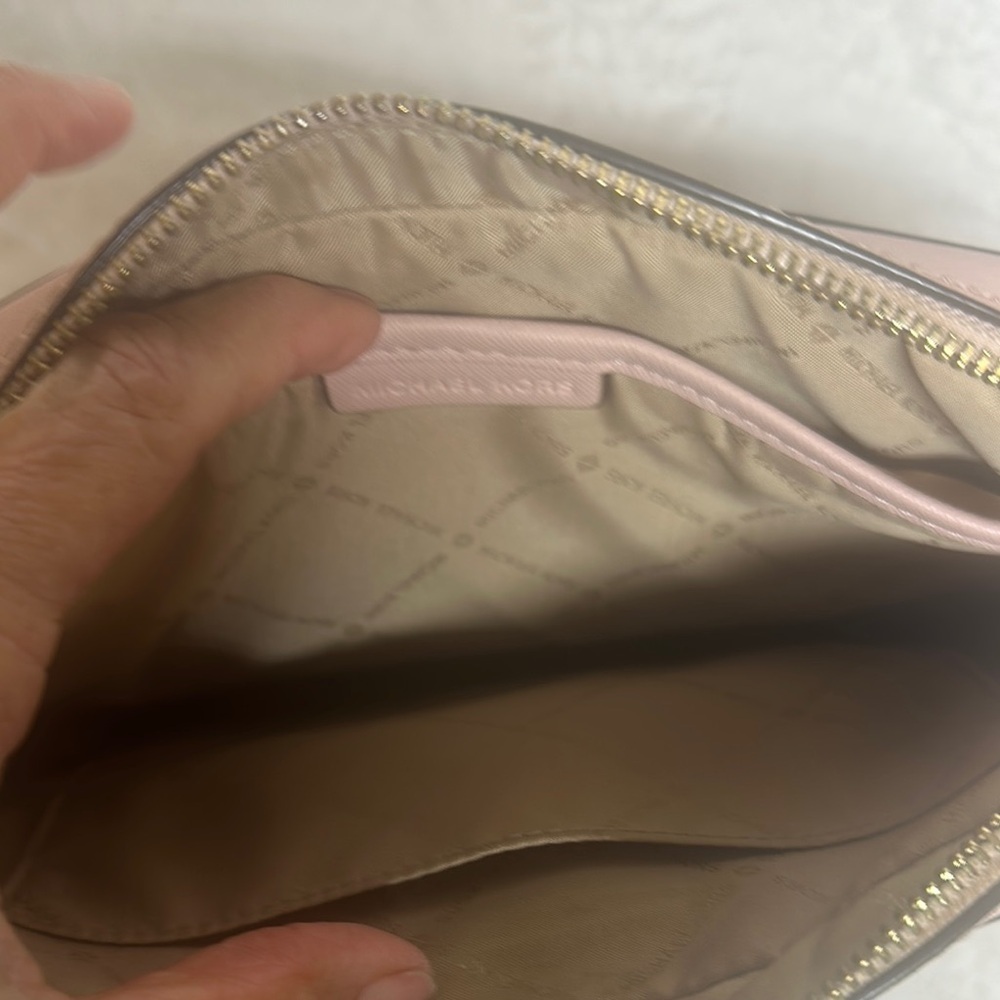 Michael Kors Pink Crossbody Bag with Structured Design - Picture 10 of 16
